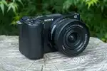 Sony zv e10 + sony 56 210 lens  new condition only 6 manth use