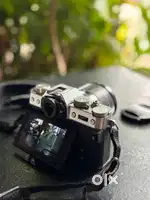 Camera Fujifilm X-T30+XF 18-55mmf/2.8-4OIS Lens–Excellent Condition