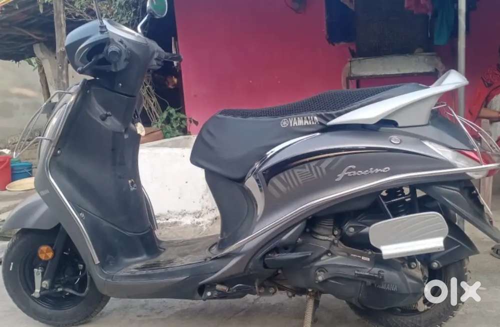 One hand vehicle