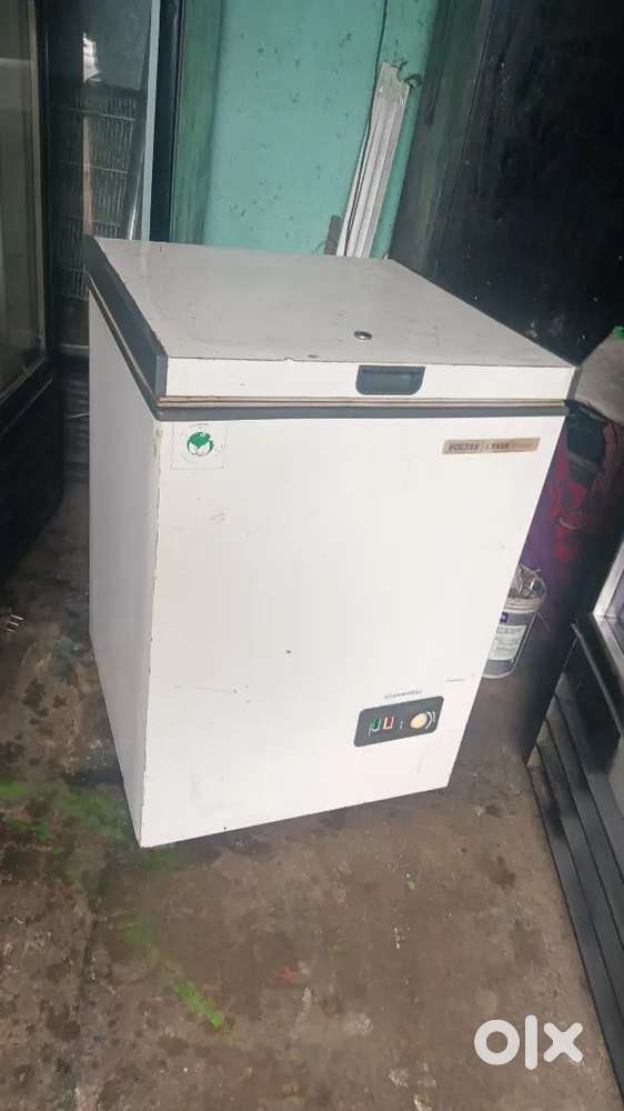 VOLTAS 100 L DEEP FREEZER GOOD WORKING