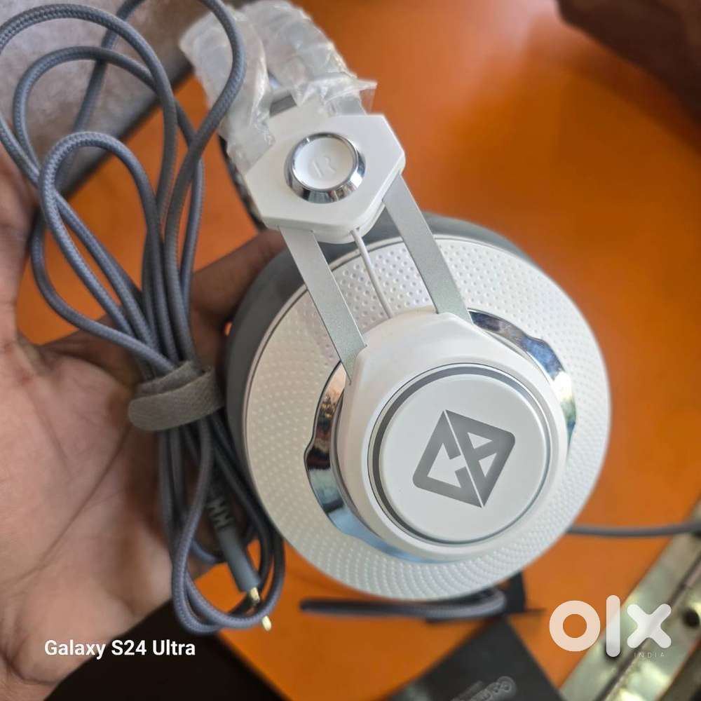 Cosmic Byte Proteus Headset