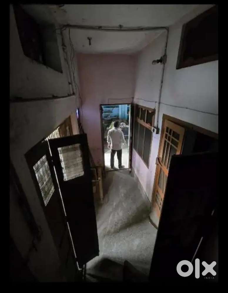 50 gaj ka makan sale hai