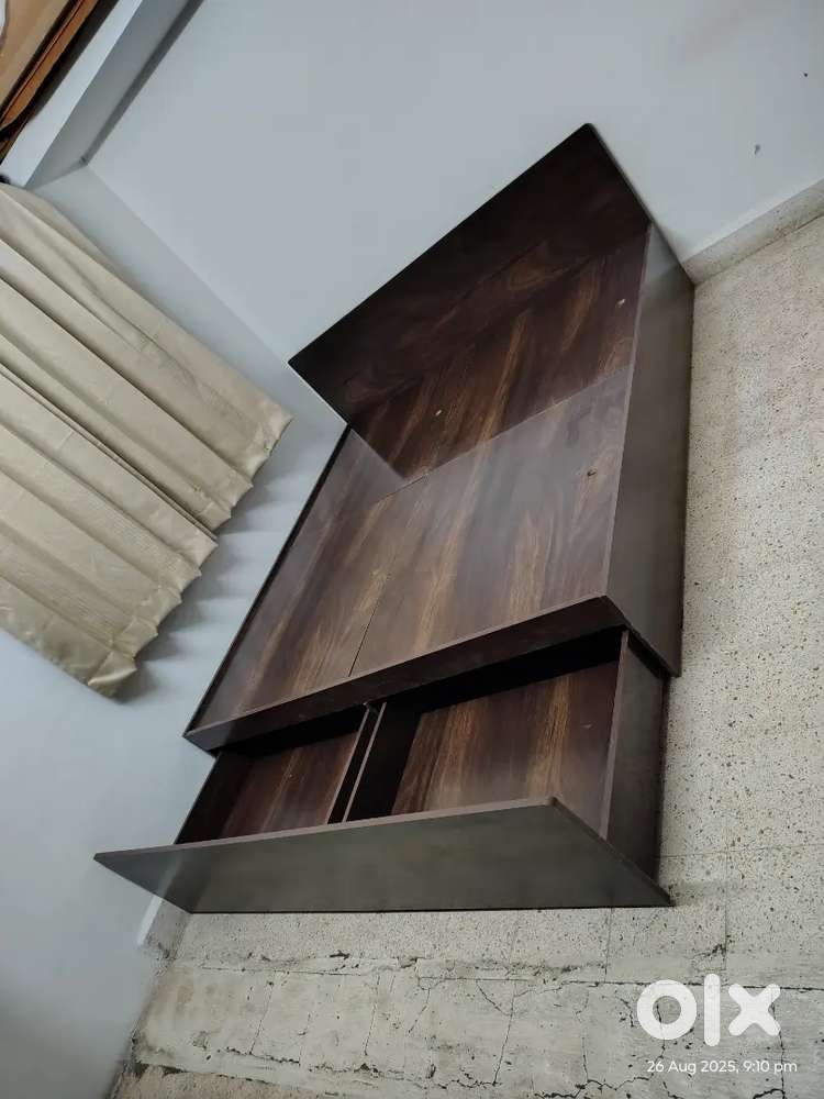 Trolley bed  new 5x6