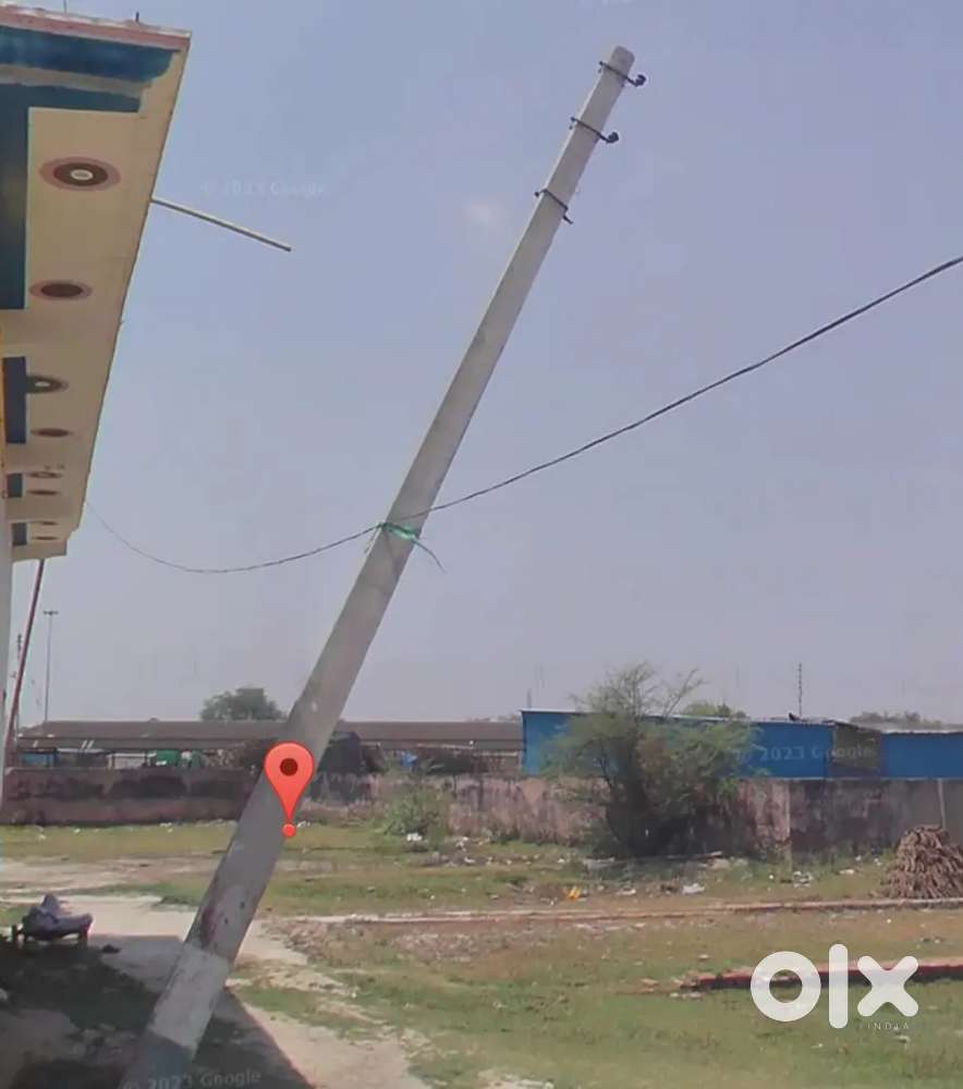 Agra road nehru stadium ke samne wali gali me mandi ki diwal ke pass