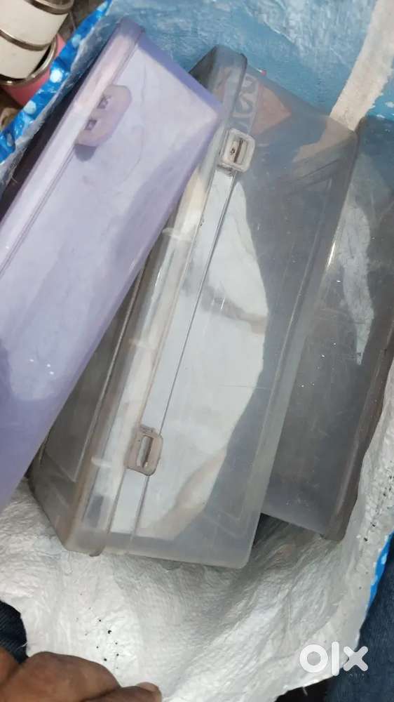 Container to store