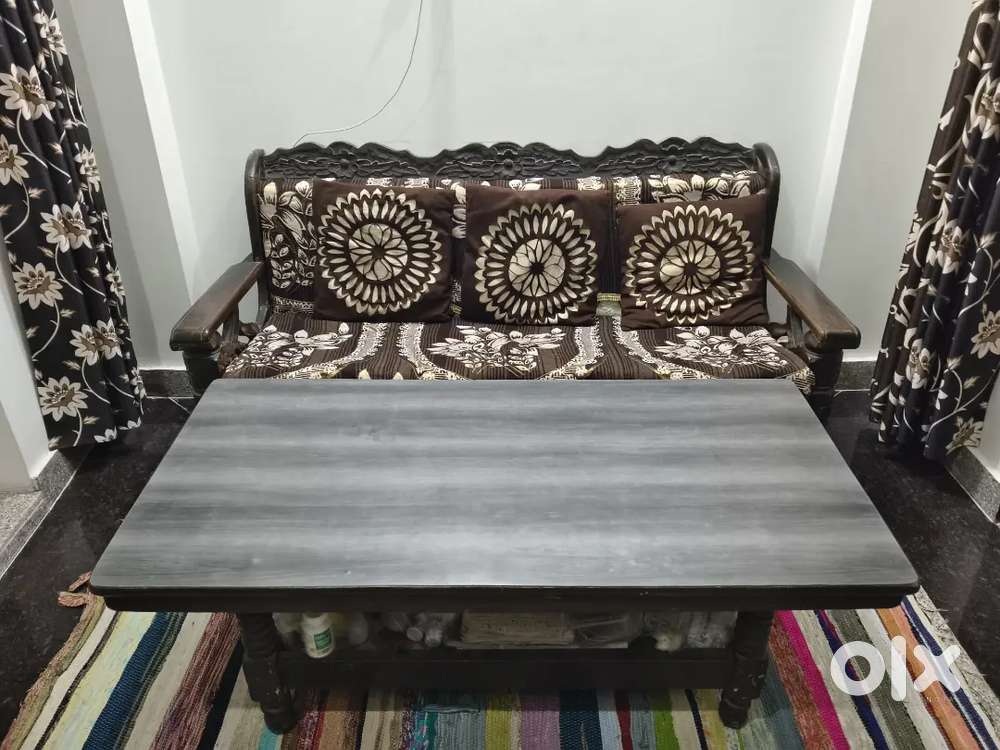 Sofa table or 2 chair