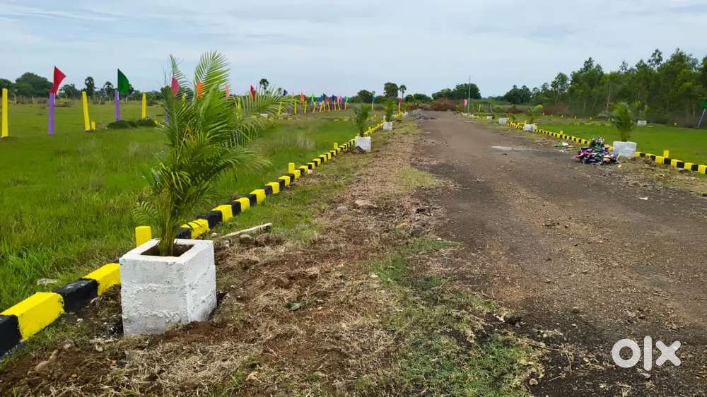 33 feet Black top road@ manimanghalam