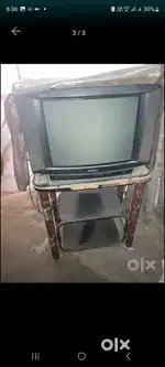 Sell my Sony TV 21 inch working condition looks new with stand one TV