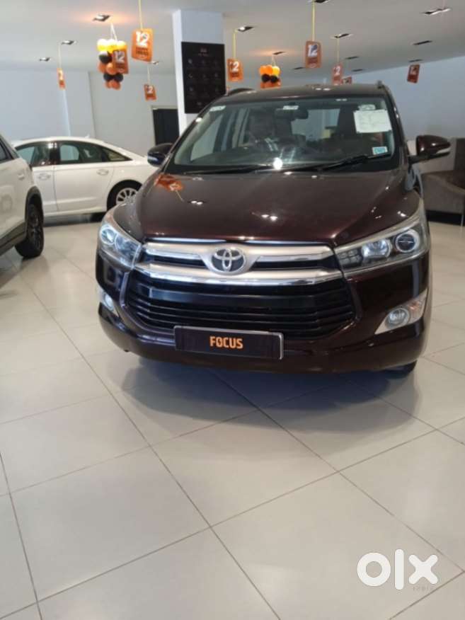 Toyota Innova Crysta 2.4 V, 2017, Diesel