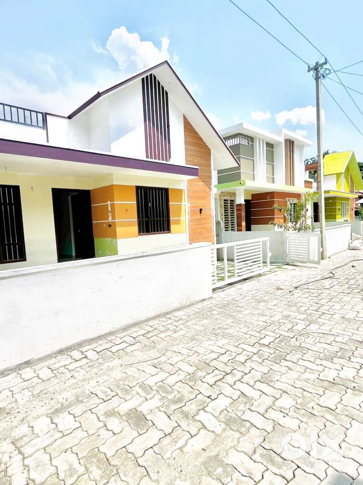 850 Sqft & 2Bhk beautiful villa for sale in paravur Area