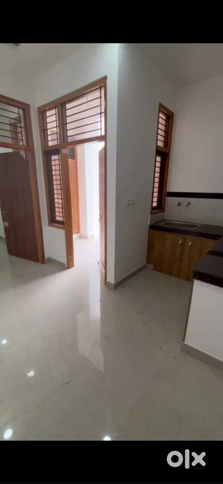 1 BHK flat available for family , single men and single women