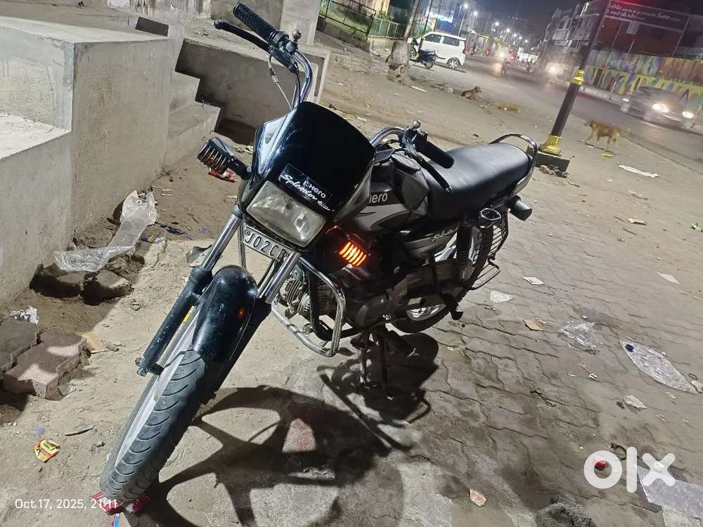Im selling my Splendor bike 1st owner