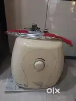 Geyser AO Smith make   15liter in excellent condition