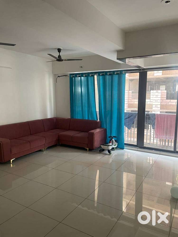 Semi Furnished 3 Bhk Flat Available For Rent In Vaishnodevi