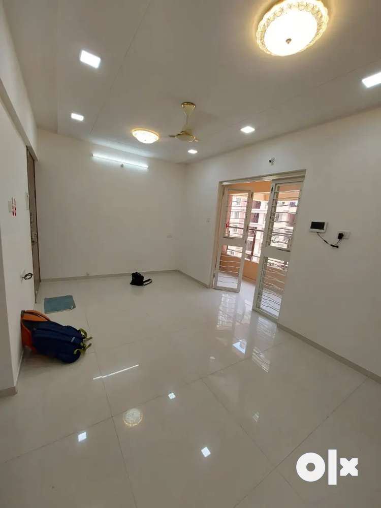 2 BHK Semi Furnished Flat for Rent