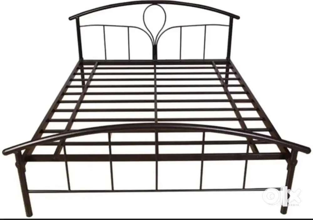 Queen size bed
