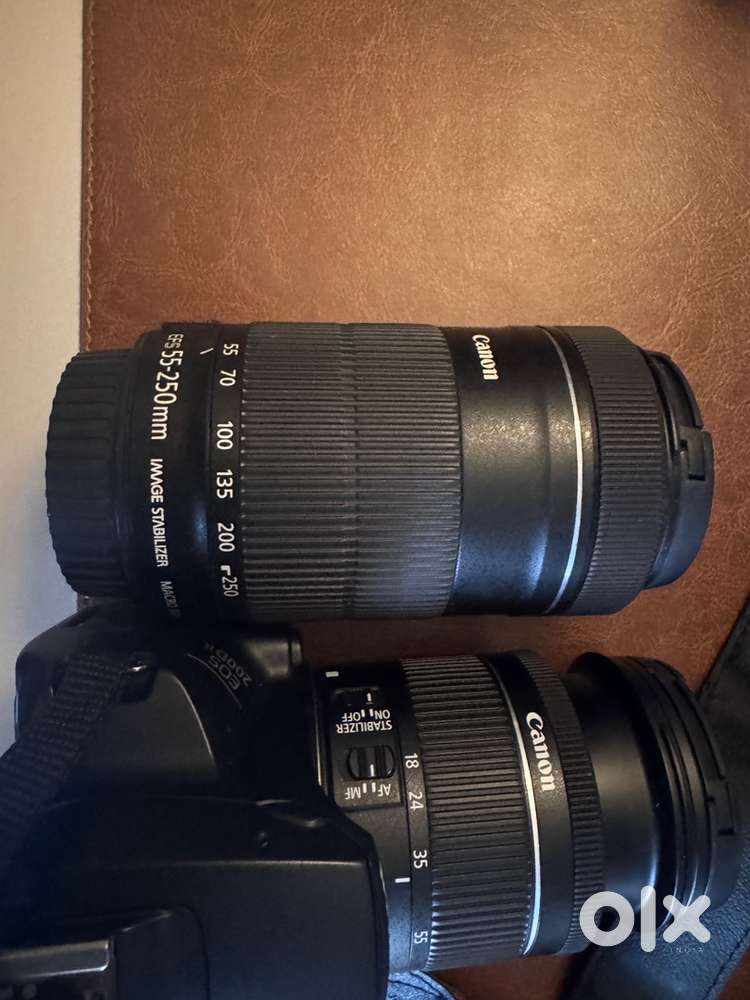 Canon 200d mark ii with 18-55lens + 55-250 mm zoom lens