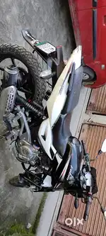 Prize negotiable / battery new just 10 days / chain spoket new