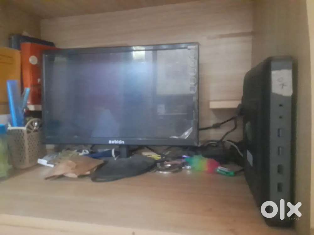 Compact HP Mini PC Setup - New Monitor & Keyboard - Ready to Use!