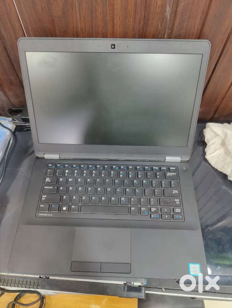 Dell  i3 6gen laptop,8gb ram, 256gb Ssd, 4gb graphic , 14 full hd