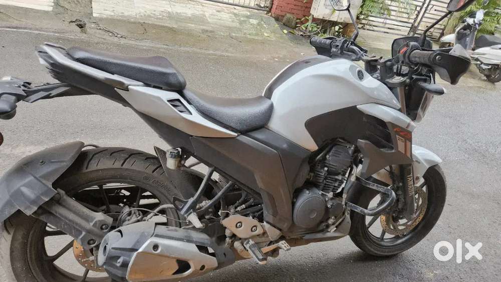 Bike for sale - Yamaha FZS25