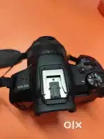 Canon R50 charger and battery