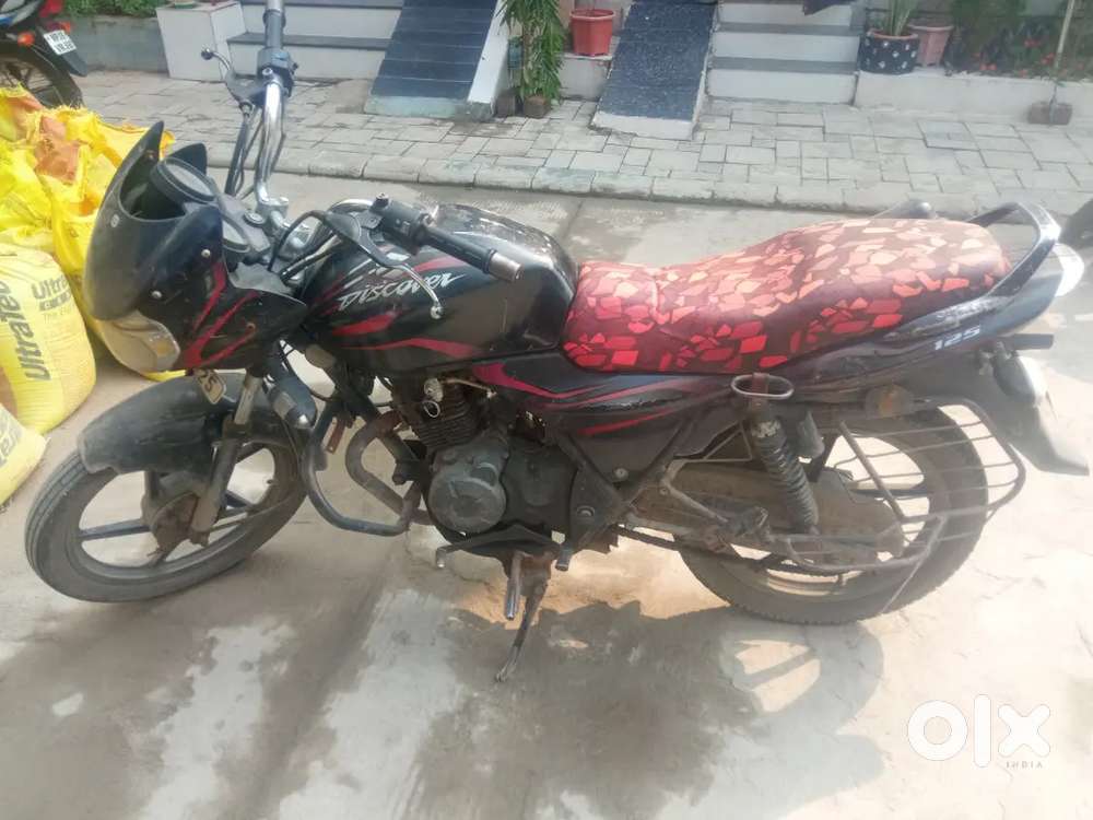 Bike dena h bajaj ki