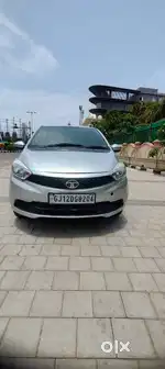 Tata Tiago 1.2 Revotron XT (O), 2018, Petrol