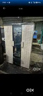 NEW 3 DOORS WARDROBE WITH MIRROR