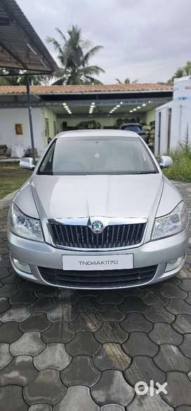 Skoda Laura 1.8 TSI Ambition, 2012, Petrol