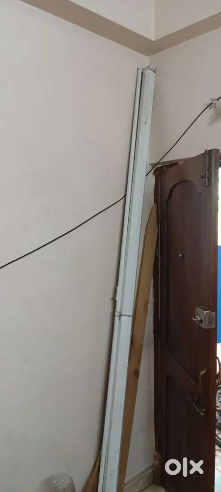 Projector screen