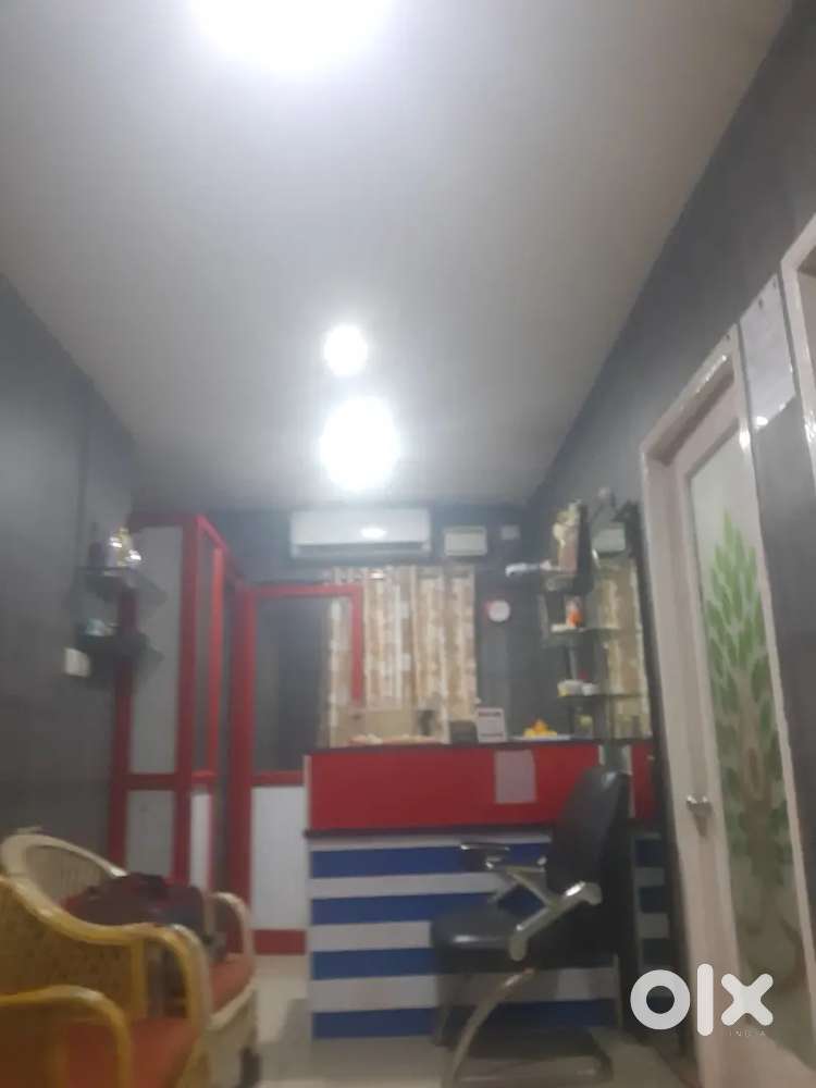 Female spa massage therapist