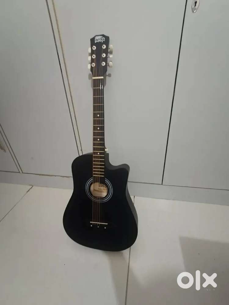 Intern Acoustic Guitar – Good Condition, With Bag