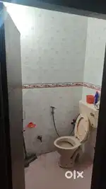 2bhk flat  second floor bike parking 85 gaj big rooms for sale