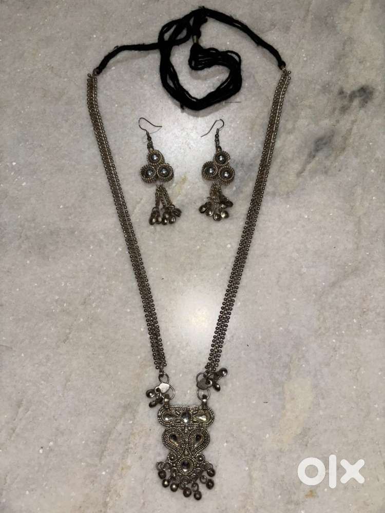 Oxidised jewellery set and earrings