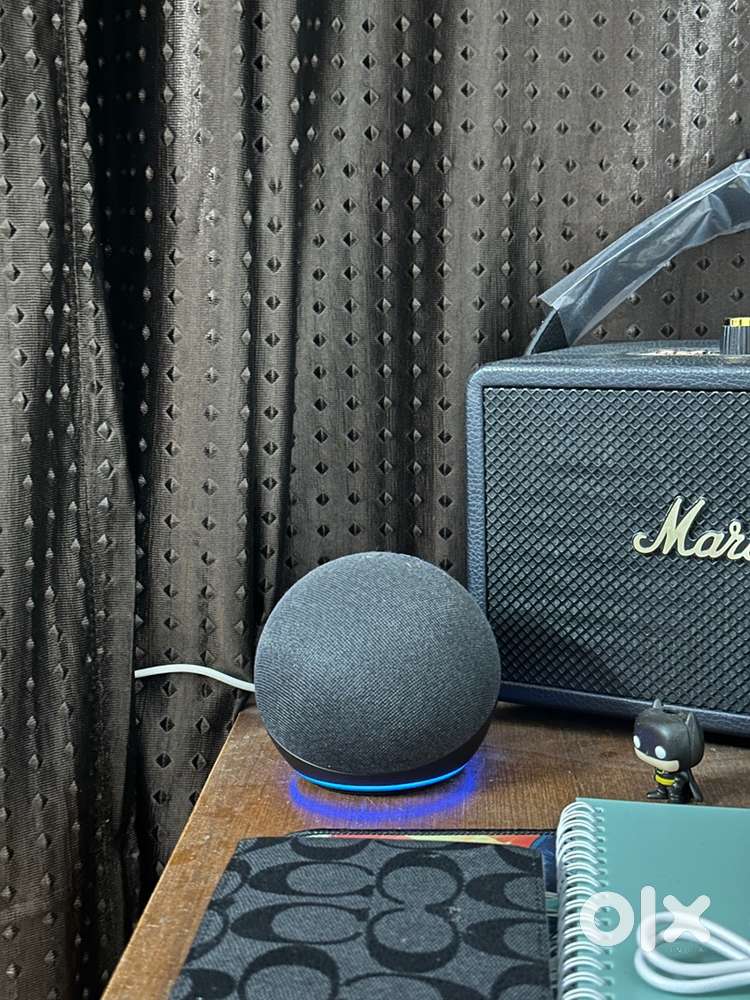 Amazon Alexa (5th gen) Echo dot Smart home brand new no scratches