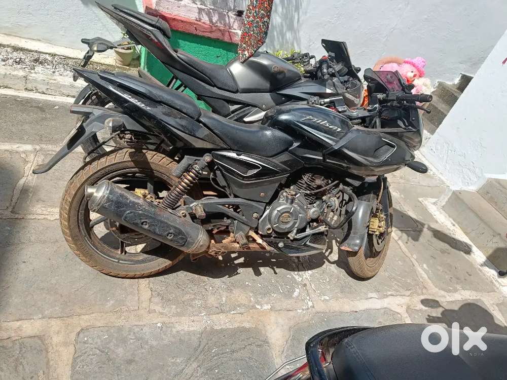 Pulsar 220 sell only instrsted person call