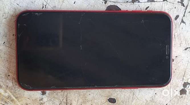 Iphone 11 64gb charger available bill box no available battery per 78