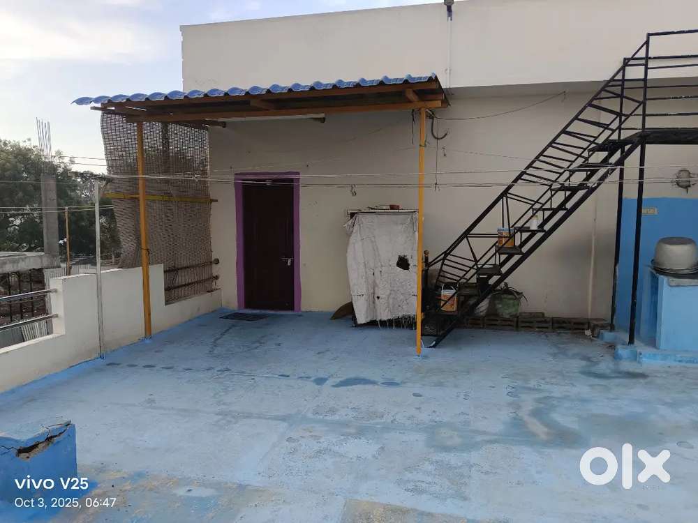 House Rend Thennampalayam near Aanjanear kovil