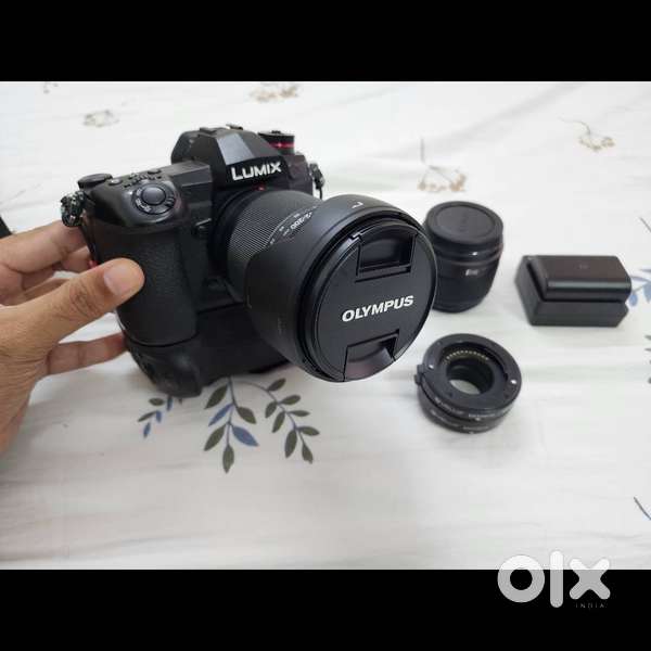 Lumix G9 Mirrorless Camera with 12-200mm Lens (Read Description)