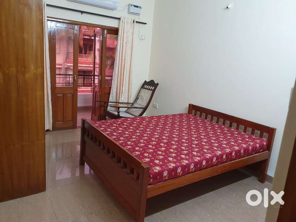 Model's legacy 3bhk fully furnished  Rent.50k . 5th floor.