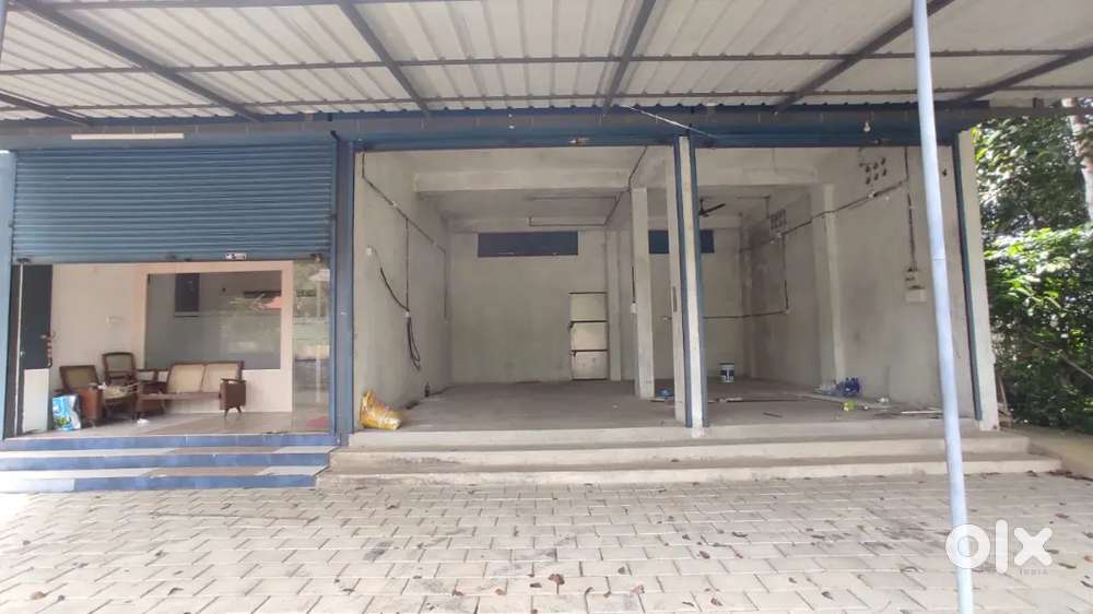 Shop for industrial purpose 14 ft hight