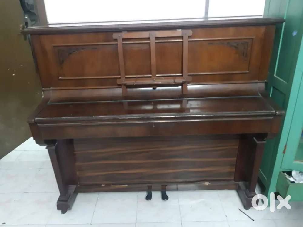 Chesterfield Piano