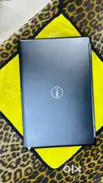 Dell i7 7th gen 8gb ram 256gb ssd 15.6” screen