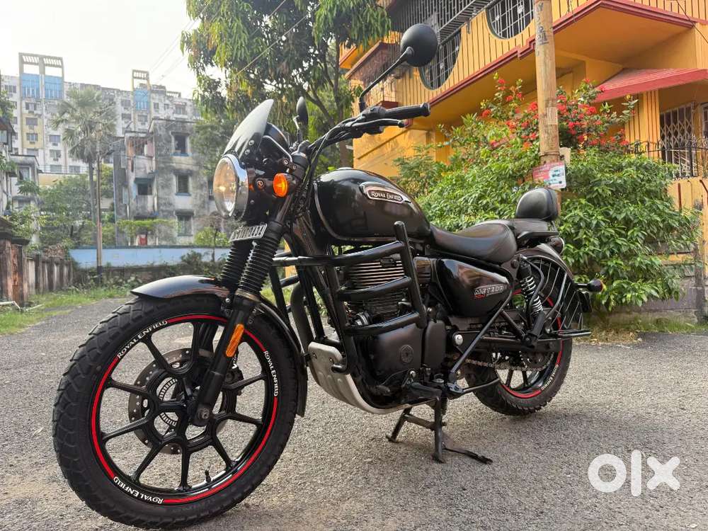 Royal Enfield Meteor 350 with dual channel ABS model 2021