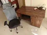 Office table and chair set