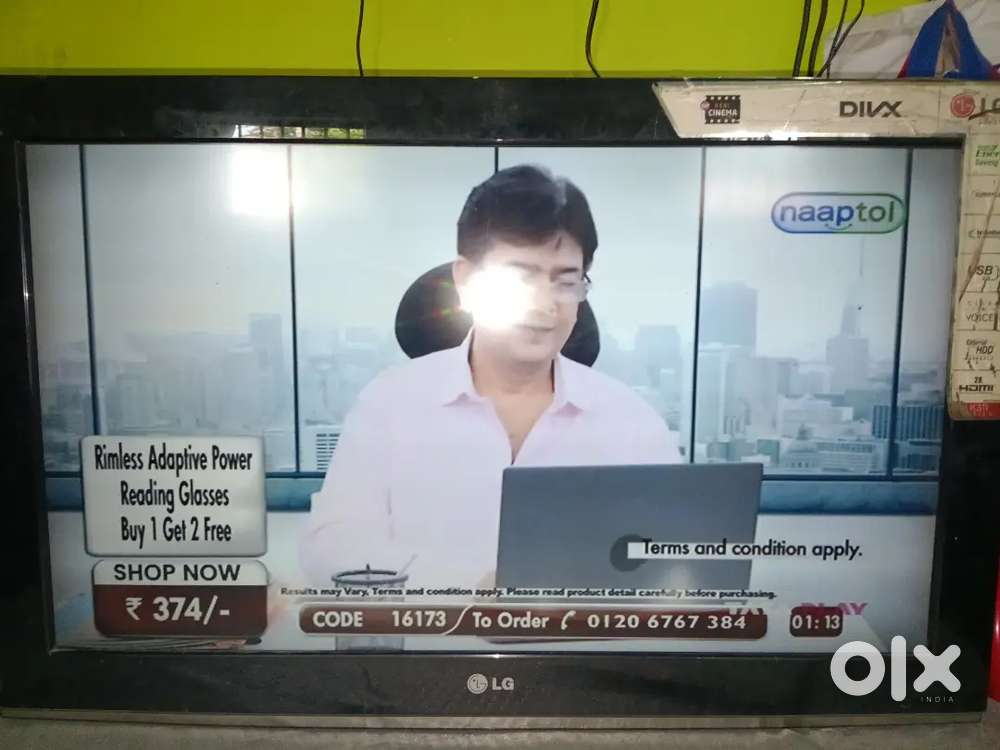 LG TV(LCD IN GOOD CONDITION OLD TV)