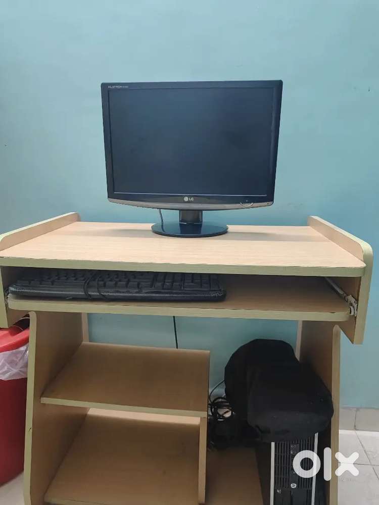 Computer along with Table
