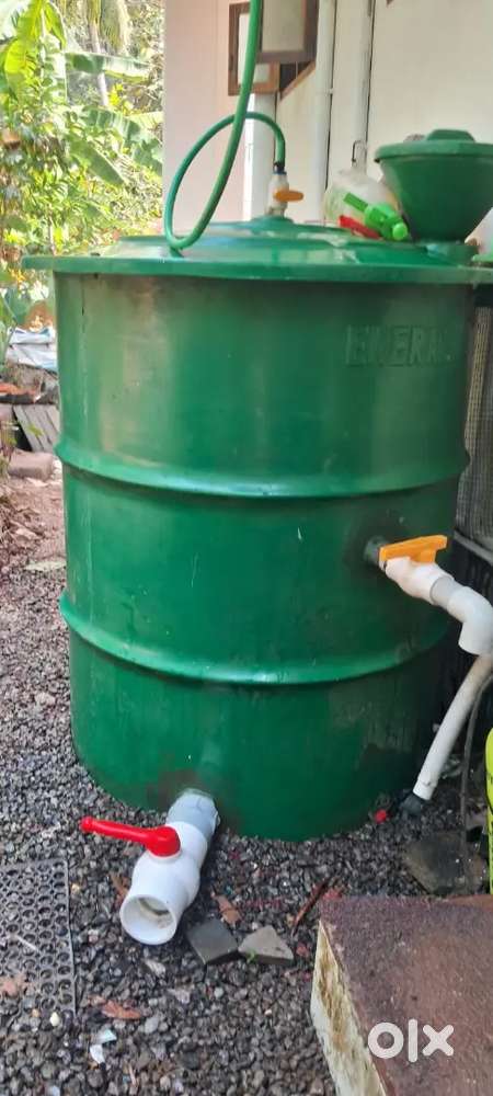 Biogas plant with stow