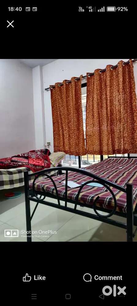 Male PG just opp vashi station with all facilities